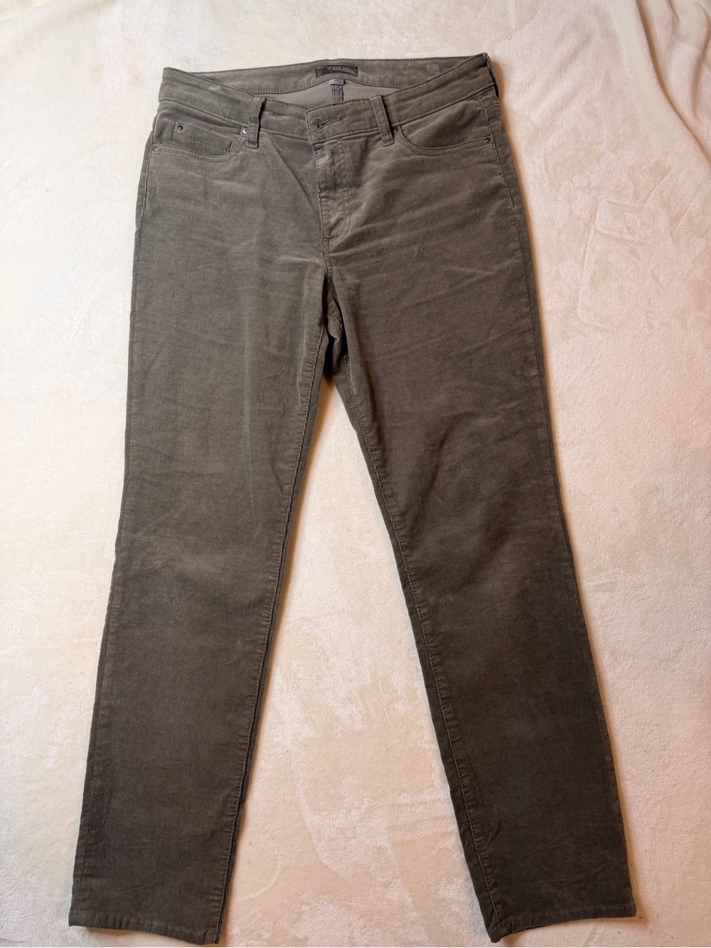 Kut from the Kloth Slim Skinny Jeans in Olive Green